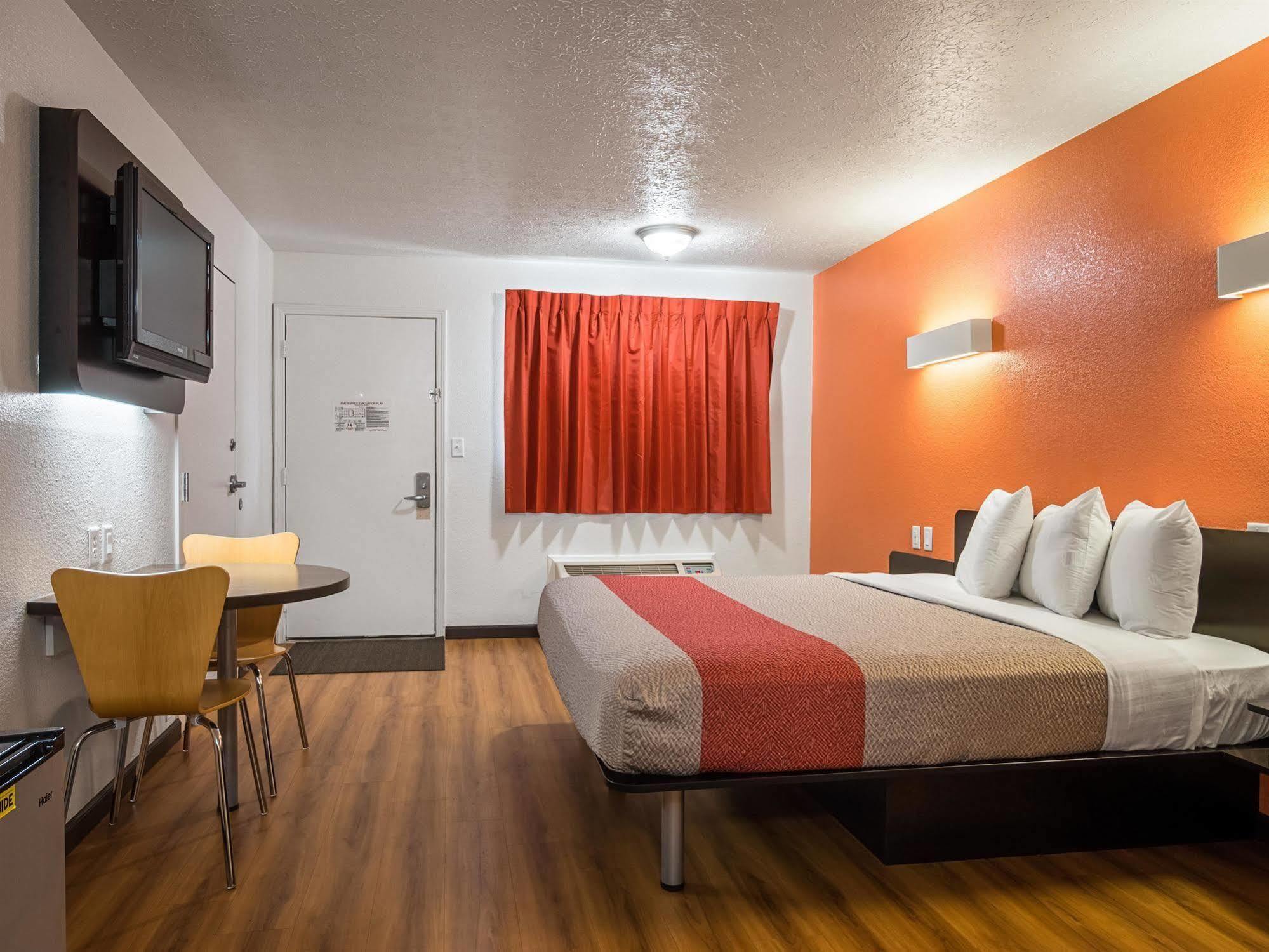 Motel 6-Columbus, Oh - Osu Εξωτερικό φωτογραφία
