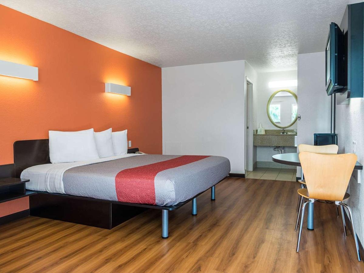 Motel 6-Columbus, Oh - Osu Εξωτερικό φωτογραφία